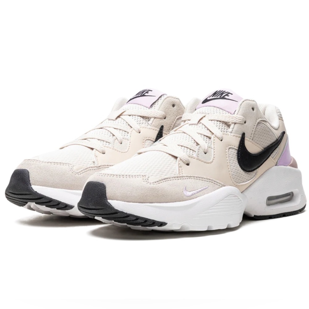 Nike Air Max Fusion Sneakers Women’s Size 7 Colour Orewood
